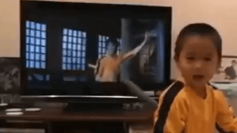La grabación del niño en YouTube ya tiene más de 50.000 visitas.
