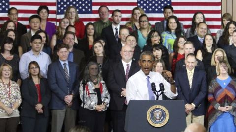 Obama realiza una gira por tres estados en la que está dando a conocer detalles de sus últimas acciones ejecutivas.