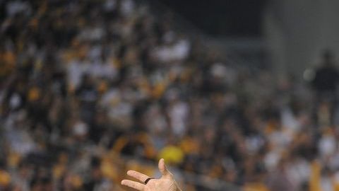 Steratore es referee de la NFL desde 2006.
