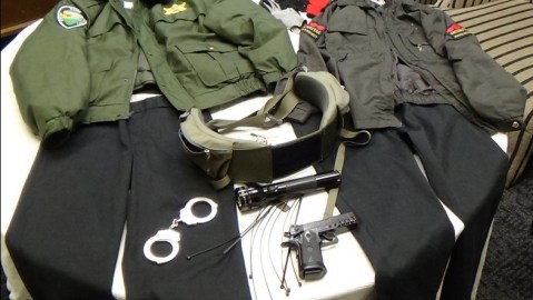Estos son los dos uniformes que portaban las mujeres.