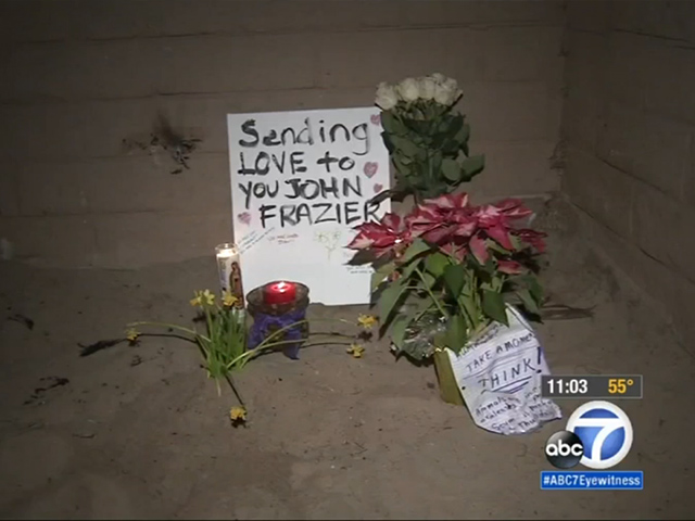 Vecinos dejan mensajes a John Frazier donde intentaron quemarlo vivo.