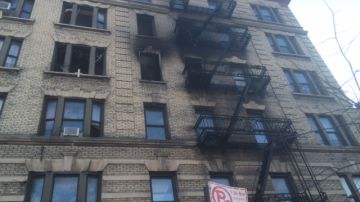 El incendio comenzó en el cuarto piso.