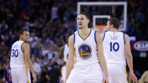 Los 11 triples de 15 intentos, que lo dejaron con un 73.3 por ciento de acierto, es el mejor en la historia de la NBA para cualquier jugador que al menos hubiese hecho 15 intentos.