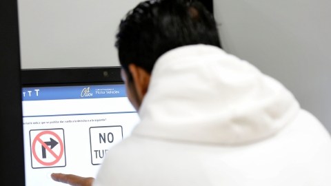 CARECEN en Los Ángeles realizará círculos de estudio