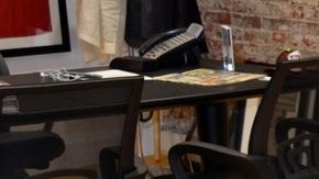 De León nació y creció en el barrio Logan de San Diego.