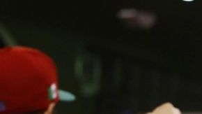 El mexicano Noel Rico anota la primera carrera ante Puerto Rico en el estadio Hiram Bithorn de San Juan.