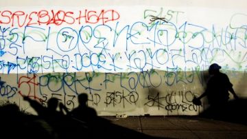 El rastro de los grafiteros se observa alrededor de la ciudad de Los Ángeles.