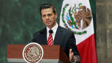 Enrique Peña Nieto pidió que investiguen la compra de propiedades de él y de su esposa.