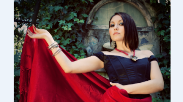 Ixya Herrera, nominada por su álbum "Voz y Guitarra",