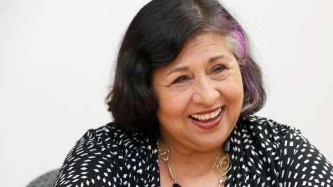 La exsupervisadora Gloria Molina competirá en marzo por un puesto en el Concejo de Los Ángeles contra José Huizar.