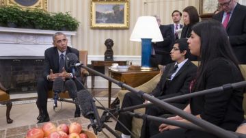 Obama conversa con los dreamers en la Casa Blanca.