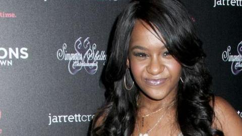 Los doctores recomiendan a Bobby Brown desconectar a su hija.