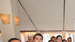 Federico Villegas (primero de izquierda), director del programa 3X1 en la Secretaría de Desarrollo Social durante una de las reuniones.