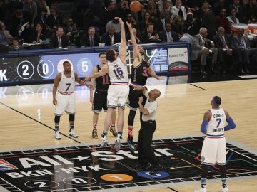 Pau Gasol le gana el salto a Marc Gasol en el Juego de las Estrellas de la NBA 2015.