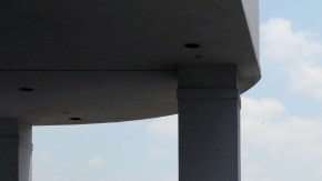 La empresa a cargo también anunció una nueva beca  para dos estudiantes cada año.