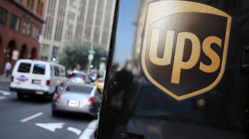 United Parcel Service (UPS) recibió  cargos por violar leyes federales y estatales.