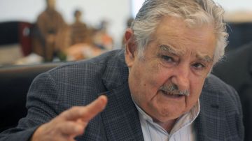 Mujica pidió a los presos que intenten adaptarse lo más rápido.