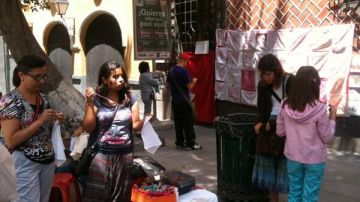 Bordadoras de Puebla, en el estado del mismo nombre, en México