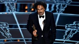 El director mexicano se robó la noche en los premios.