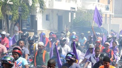 El grupo se manifestó en las calles de República Dominicana.