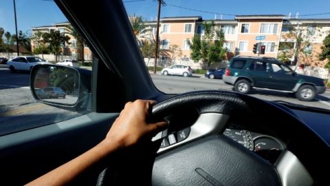 Esta parte del examen de conducir dura alrededor de 20 minutos y consiste en maniobras básicas con el coche.