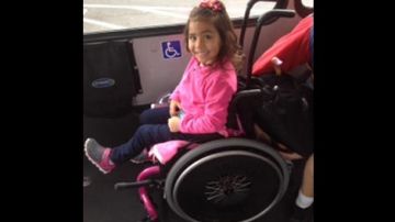 Ileeya Tavera, de 5 años, está por someterse en una cirugía intensiva después de la cual ocuparía su silla por unos cuantos meses.