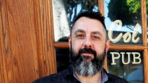 Ricardo Díaz, propietario de Colonia Publica en Los Ángeles