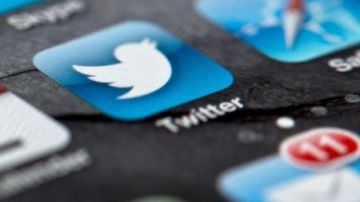 Las reglas de Twitter prohíben la publicación de amenazas directas contra otras personas.