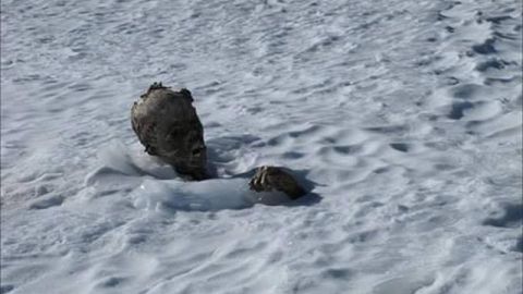 Foto del primer cadáver encontrado en el Pico de Orizaba.