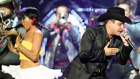 Julión pondrá a la venta su nuevo trabajo el 24 de marzo.