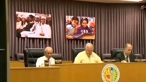 La Junta Escolar de Los Ángeles se reunirá a la 1 p.m. del martes para discutir los posibles despidos.