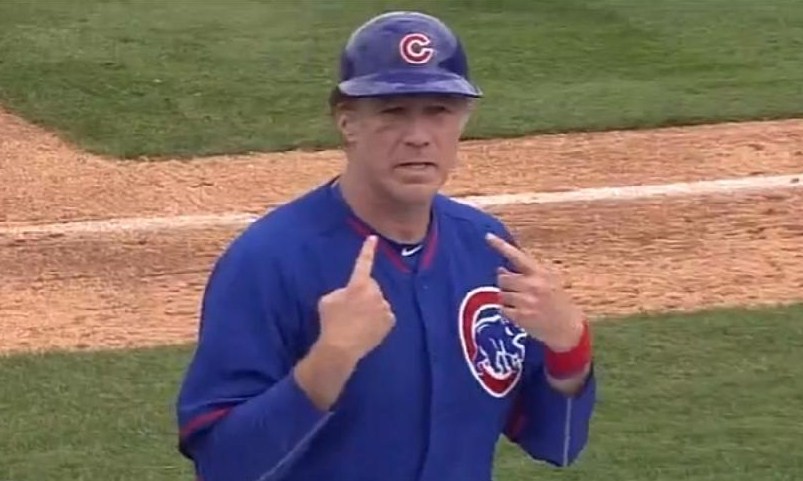 El jugador multifunción Will Ferrell enfundado en la franela de los Cubs.