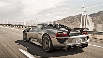 El nuevo Porsche estaría entre el 911 y el 918 Spyder.