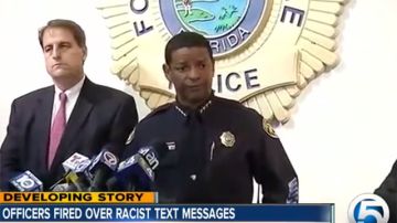 Autoridades de Fort Lauderdale informan del despido de los agentes por racismo.