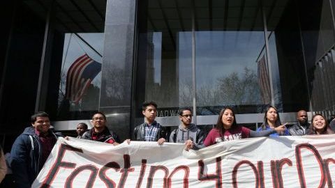 Dreamers se declararon en huelga de hambre desde la semana pasada.
