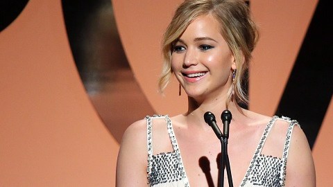 Jennifer Lawrence es sin duda la actriz mejor pagada de los últimos 12 meses. Con razón no para de sonreír.