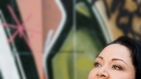 Josefina López, autora de 'Real Women Have Curves'. La obra regresa a los escenarios del sur de California en septiembre.
