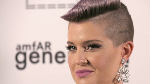 Kelly  Osbourne asegura que no es racista tras comentarios sobre el trabajo de los latinos en este país.
