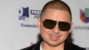 El escándalo que rodea al cantante mexicano parece no tener fin.