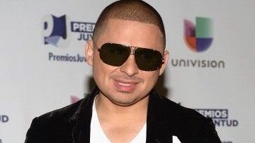 El escándalo que rodea al cantante mexicano parece no tener fin.