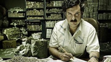 Wagner Moura da vida a Pablo Escobar en la nueva serie, 'Narcos', que se estrena mañana.