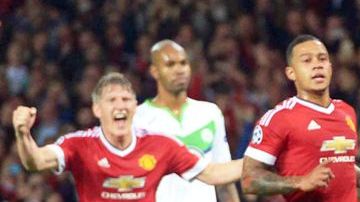 Juan Mata celebra su gol ante el Wolfsburg.