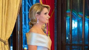 Este es el controversial vestido mexicano de la primera dama Angélica Rivera.