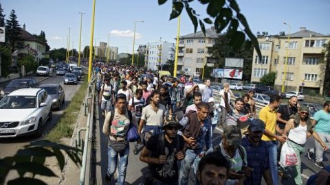 Refugiados camino a Austria.