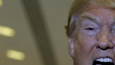 Las palabras de Donald Trump le ayudarán en la primaria demócrata pero luego serán un problema para los republicanos.