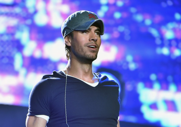 Enrique Iglesias Enloquece Instagram Con Tierno Video Junto A Uno De Sus Mellizos La Opinión 