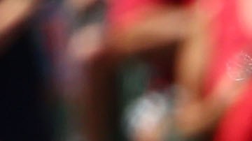 Mike Trout batea jonrón en el primer inning. No se había volado la barda desde el 7 de agosto.