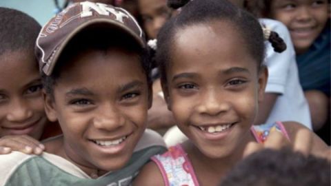 A los conocidos como "guevedoces" los educan como niñas porque no tienen testículos ni pene visibles.