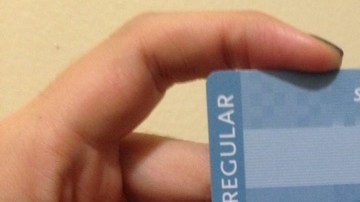 Las tarjetas TAP que se usan para pagar el metro ya se pueden usar en los autobuses, y la gente no tiene que pagar con dinero en efectivo.