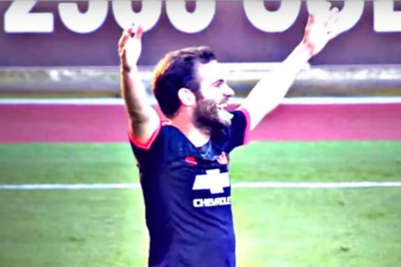Juan Mata coronó el jugadón de los 'Red Devils'.